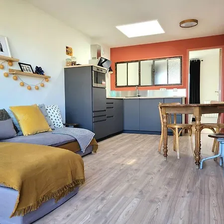 Apartman Au Coeur Du Village Avec Terrasse