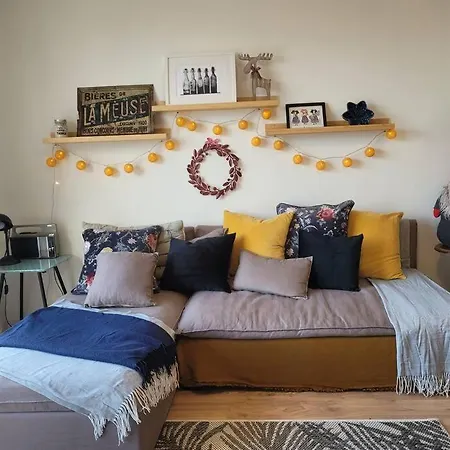 Au Coeur Du Village Avec Terrasse Appartamento